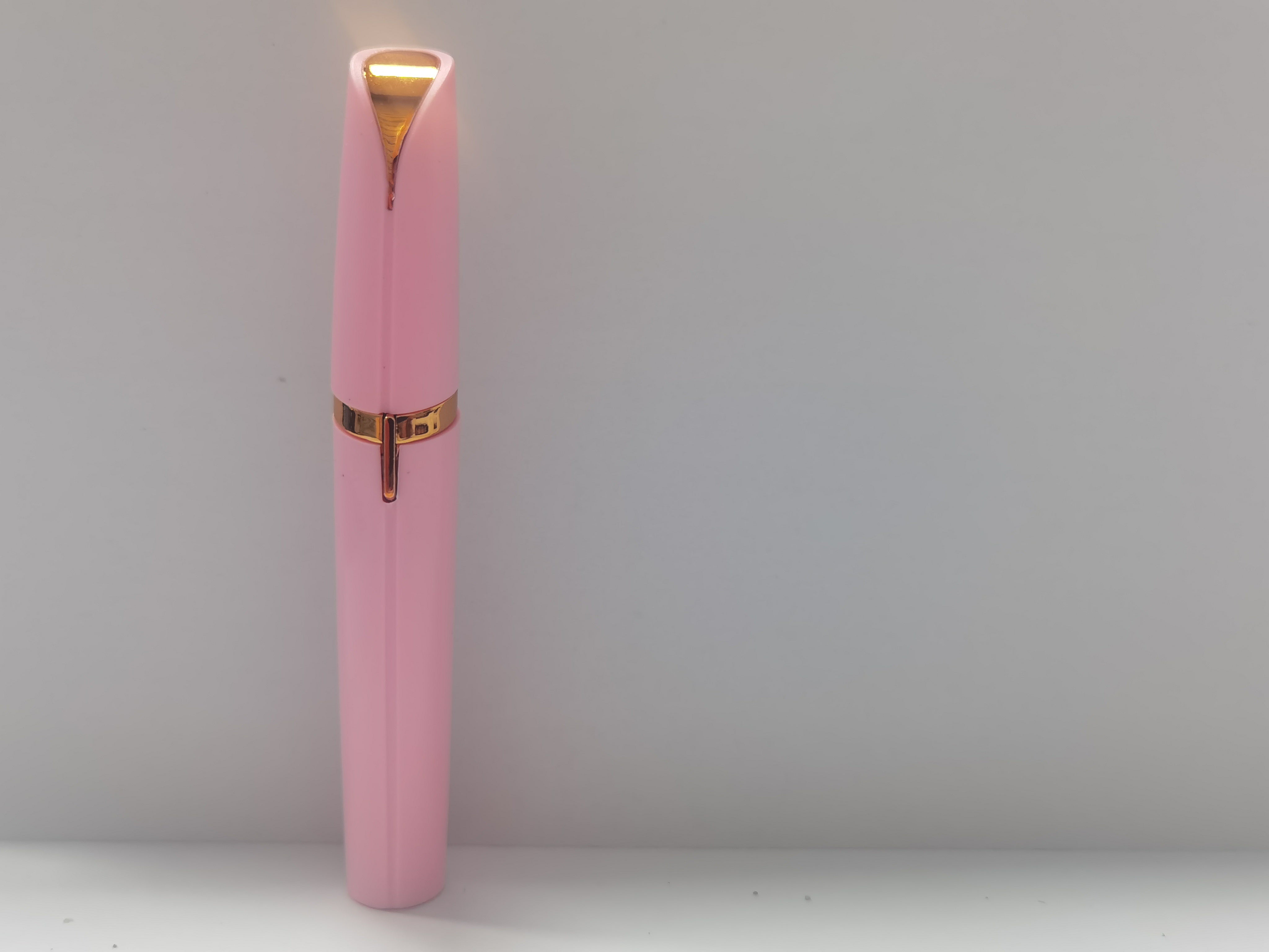 Depiladora eléctrica de cejas con luz LED – Indolora y portátil